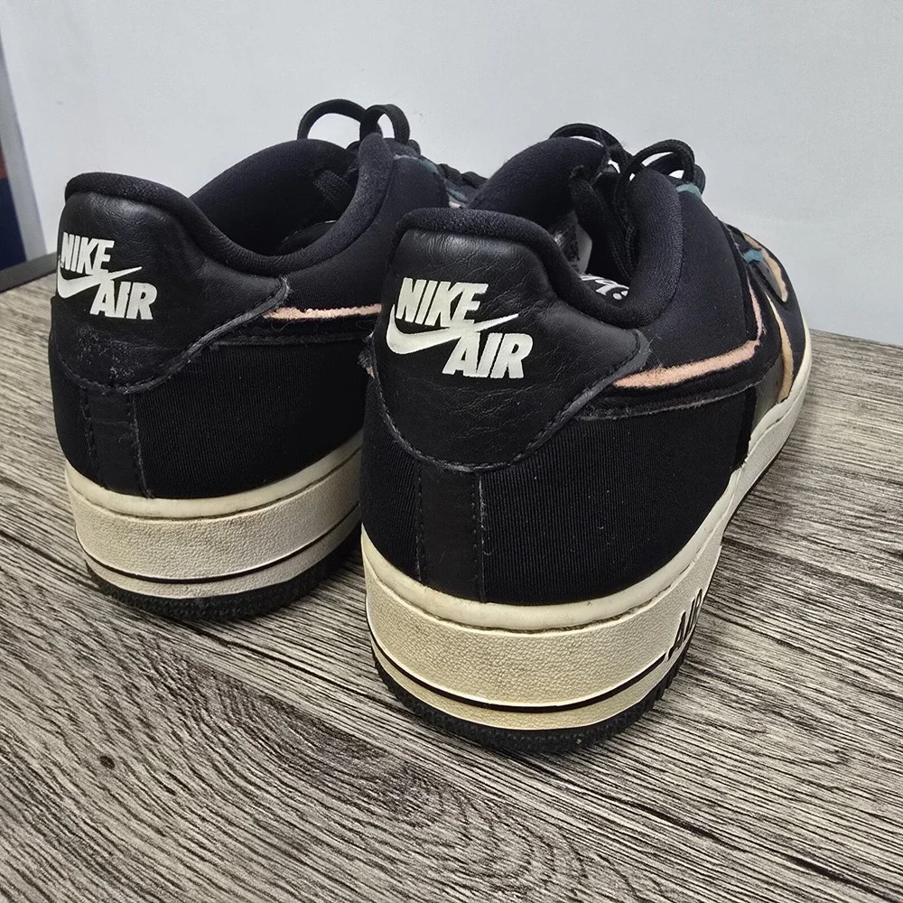 NIKE AIR FORCE‎ 1 LV8 GS 'OUTLINE' Black/Pink-Barely Volt CD7406-001 Size 7Y